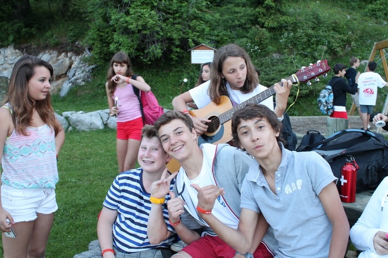 Village Camps International Summer Camp Leysin, Switzerland 2025-08-09 https://www.villagecamps.com/journals_admin/images/681-10-campfire (35).jpg
